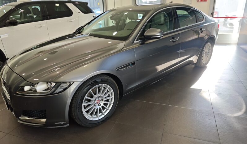 JAGUAR XF pieno