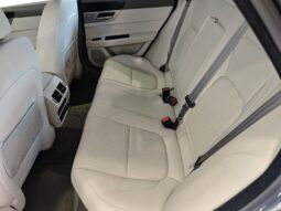 JAGUAR XF pieno