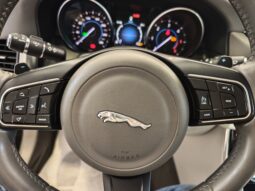 JAGUAR XF pieno
