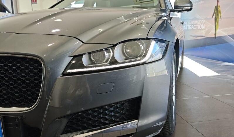 JAGUAR XF pieno