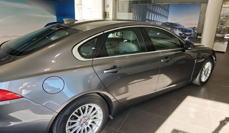 JAGUAR XF pieno