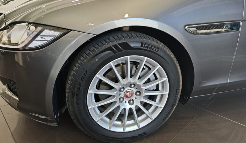 JAGUAR XF pieno