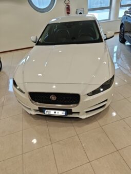 JAGUAR XE pieno