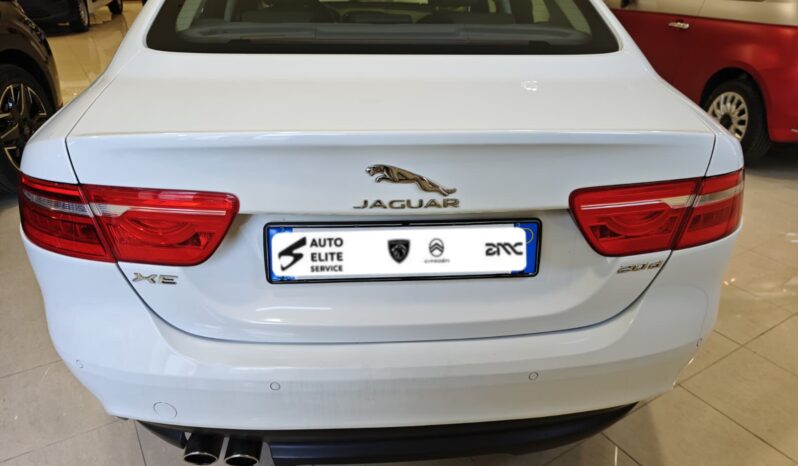 JAGUAR XE pieno