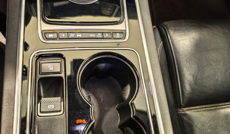 JAGUAR XE pieno
