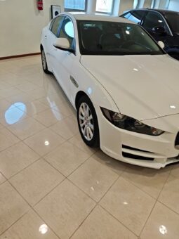 JAGUAR XE pieno