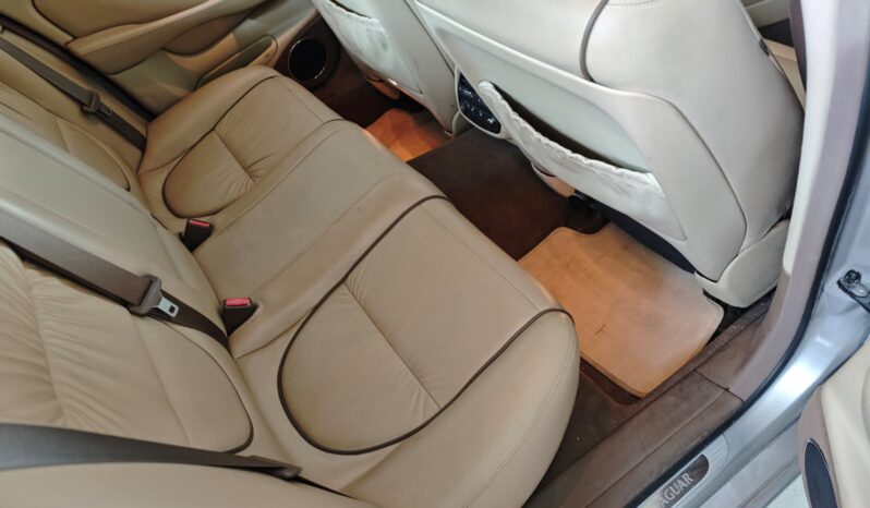 JAGUAR XJ pieno