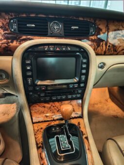JAGUAR XJ pieno
