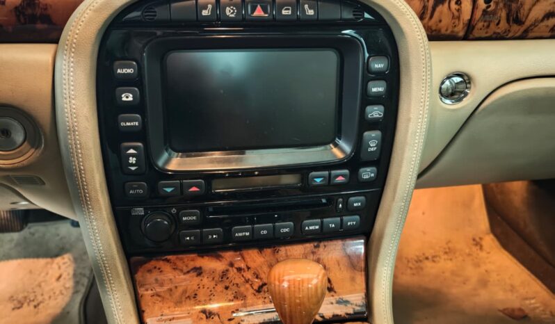 JAGUAR XJ pieno