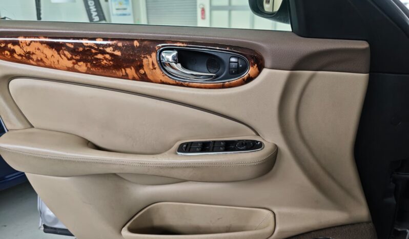 JAGUAR XJ pieno