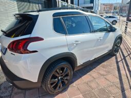 PEUGEOT 2008 pieno