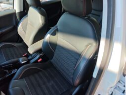 PEUGEOT 2008 pieno